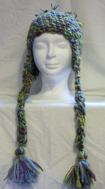 earhat02.JPG (47776 bytes)